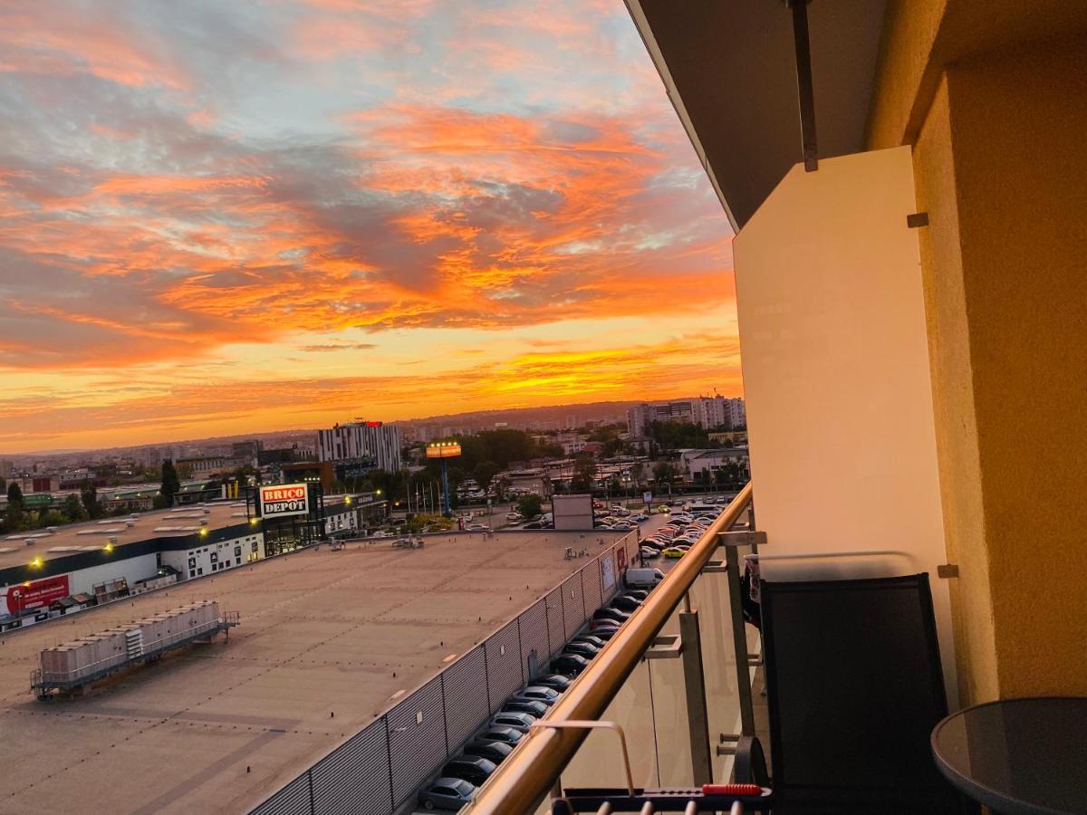 Dina Lux Iasi Apartment Eksteriør billede