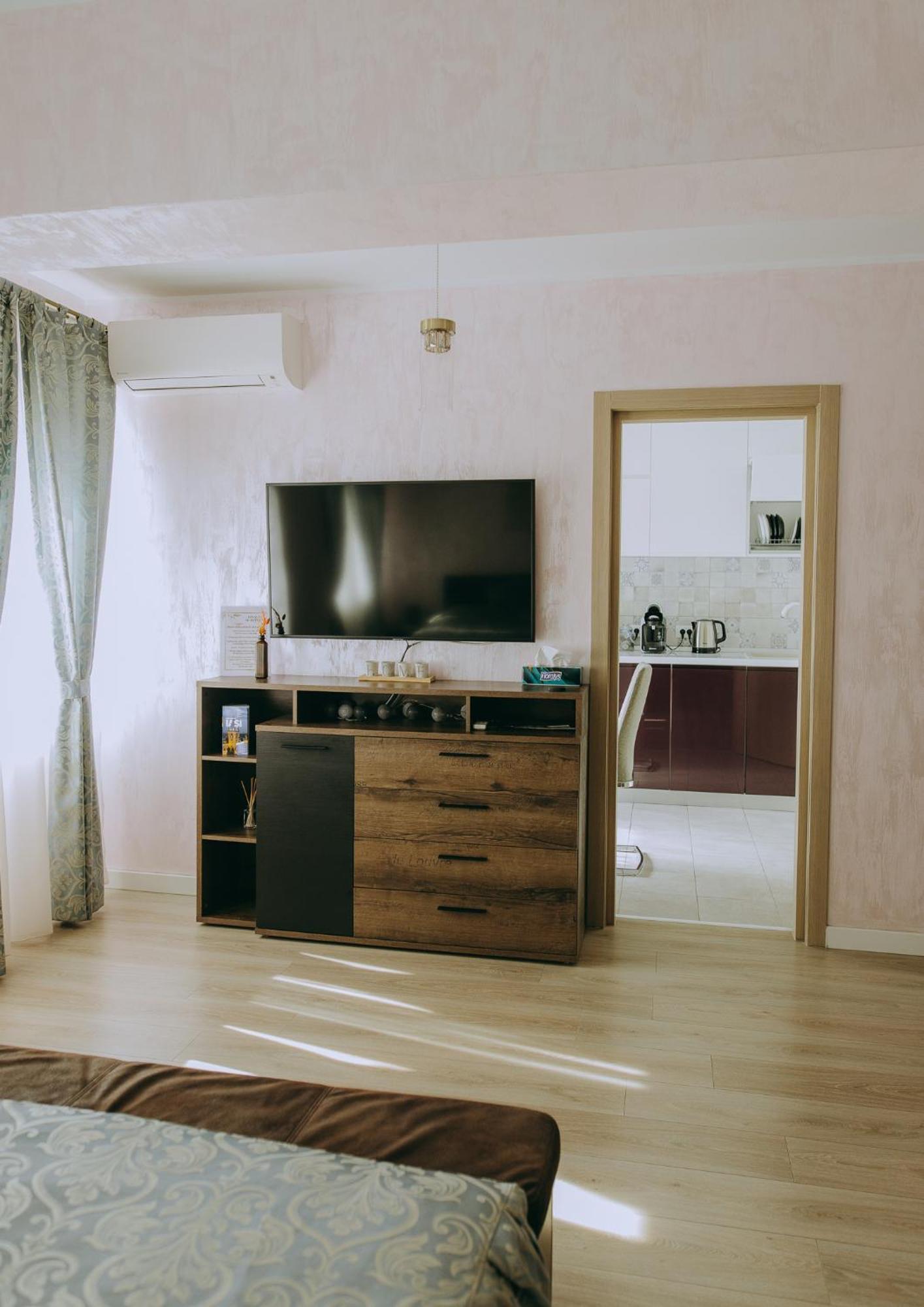 Dina Lux Iasi Apartment Eksteriør billede
