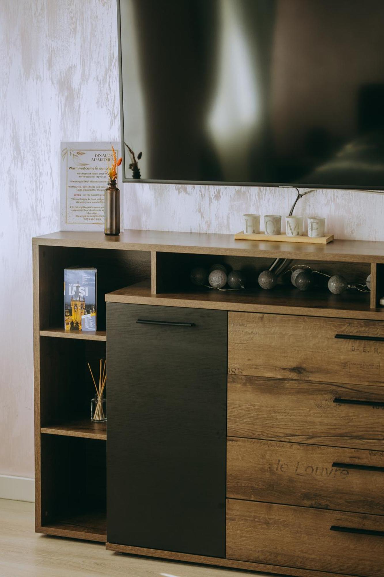 Dina Lux Iasi Apartment Eksteriør billede